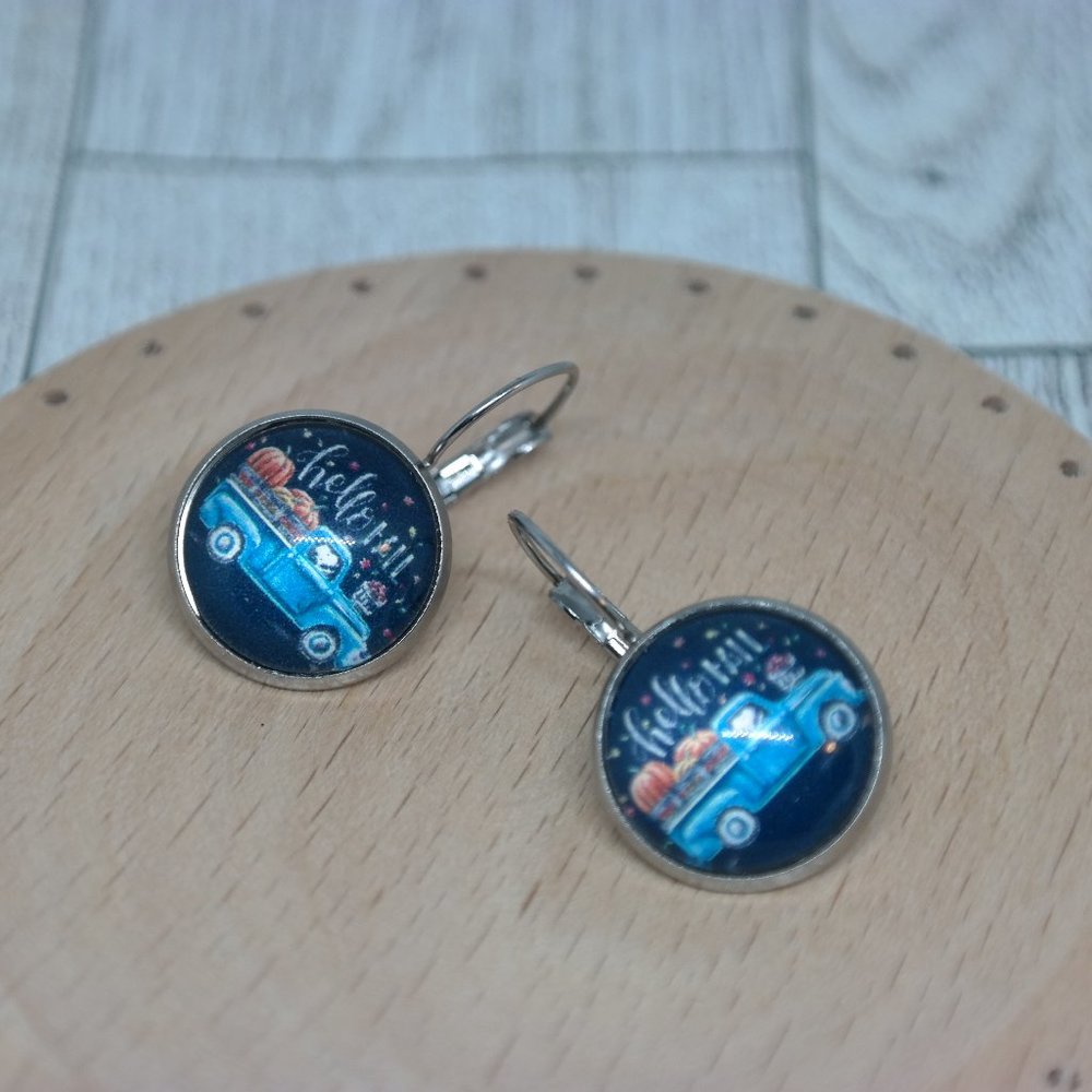 Hello fall leverback earrings - Picture 4 of 6
